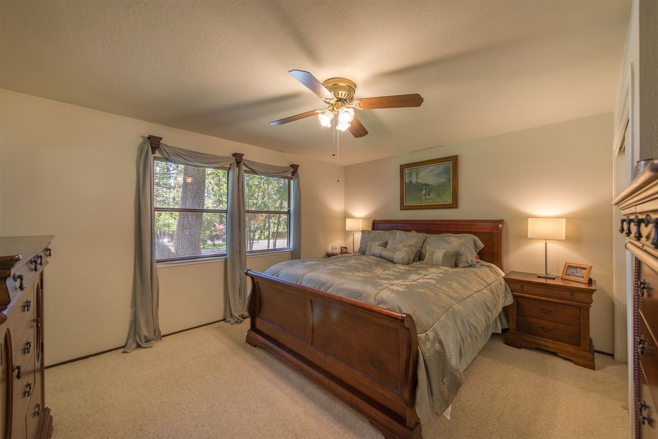 11202 Bishop Pine Road Truckee, CA 96161 - Photo 20 of 21 a bedroom with a bed and a window