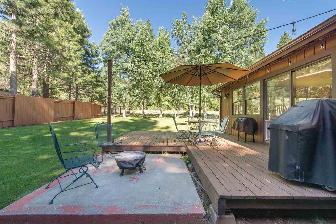 11202 Bishop Pine Road Truckee, CA 96161 - Photo 3 of 21 a patio with table and chairs