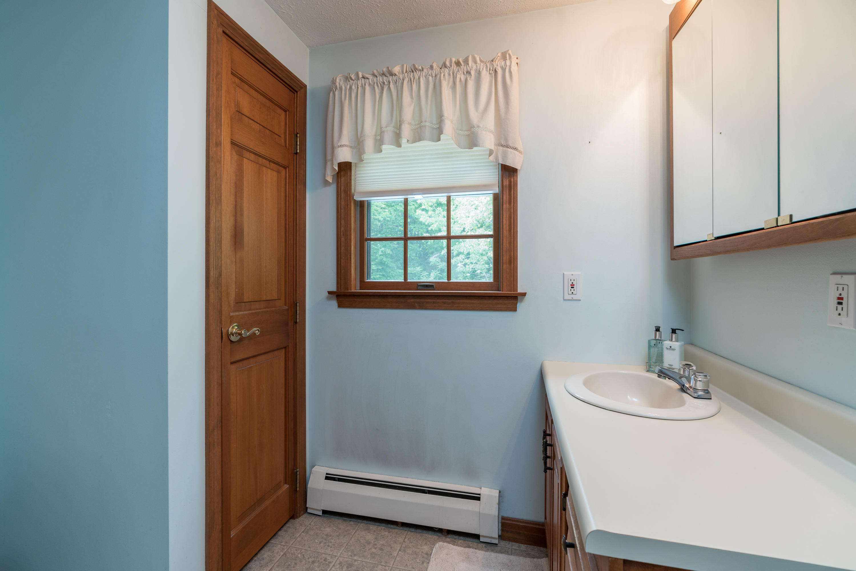 3 Cider Hill Road Sanford, ME 04083 - Photo 48 of 51 2nd floor full Bath
