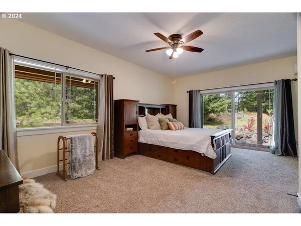 $1,399,000 | 36 Lonesome Pines Drive, Trout Lake, WA 98650