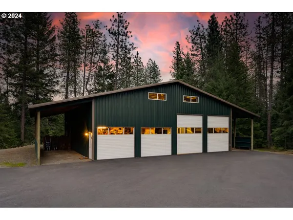 $1,399,000 | 36 Lonesome Pines Drive, Trout Lake, WA 98650