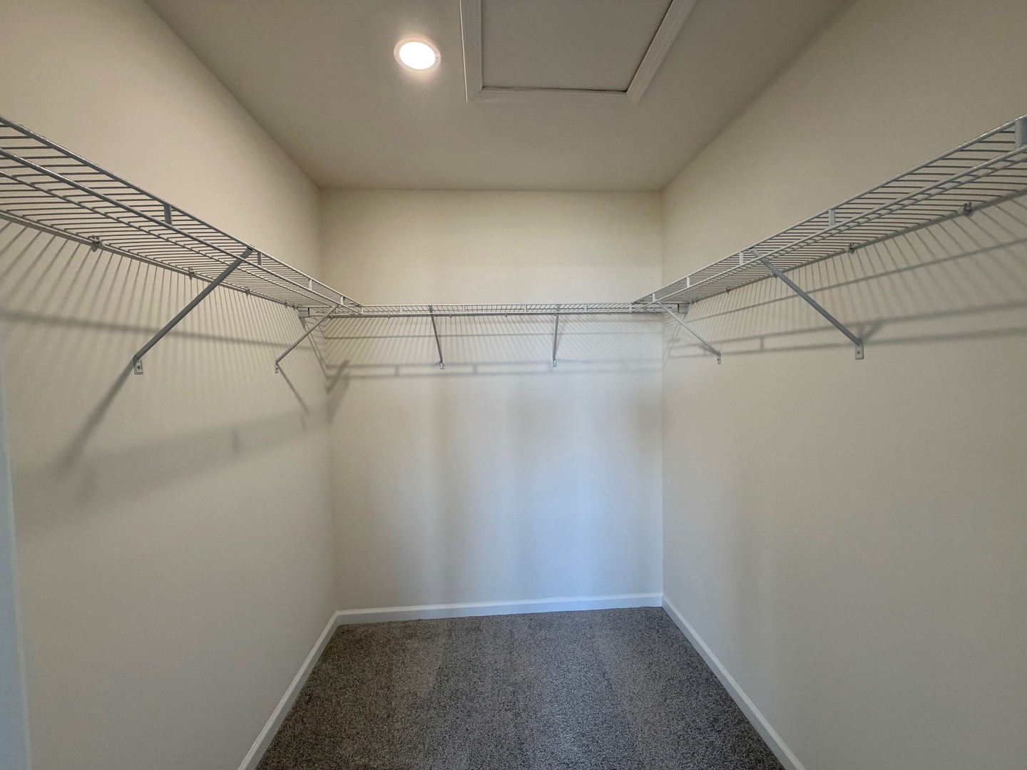 704 Switchgrass Way Bolingbrook, IL 60490 - Photo 10 of 14 a view of a room