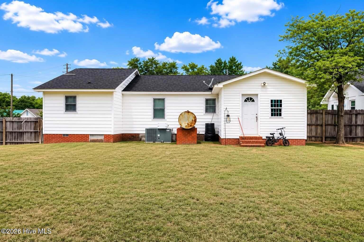 803 Rice Street Hamlet, NC 28345 - Photo 3 of 5