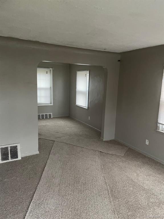 9253 Evergreen Road Detroit, MI 48228 - Photo 8 of 15