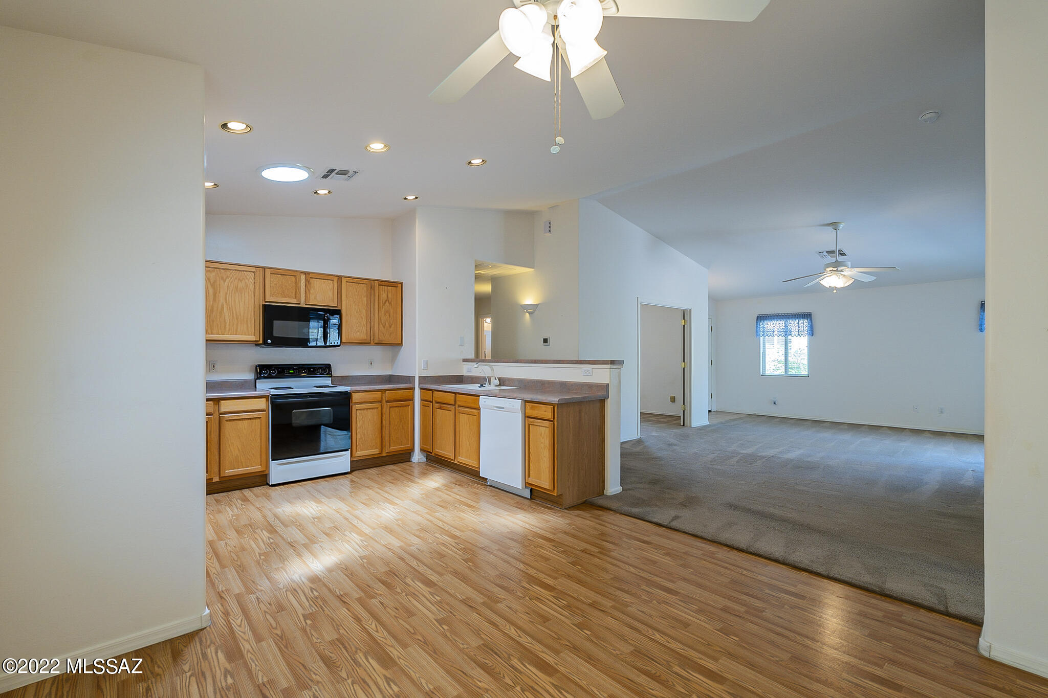 8445 South Burien Road Tucson, AZ 85747 - Photo 7 of 19