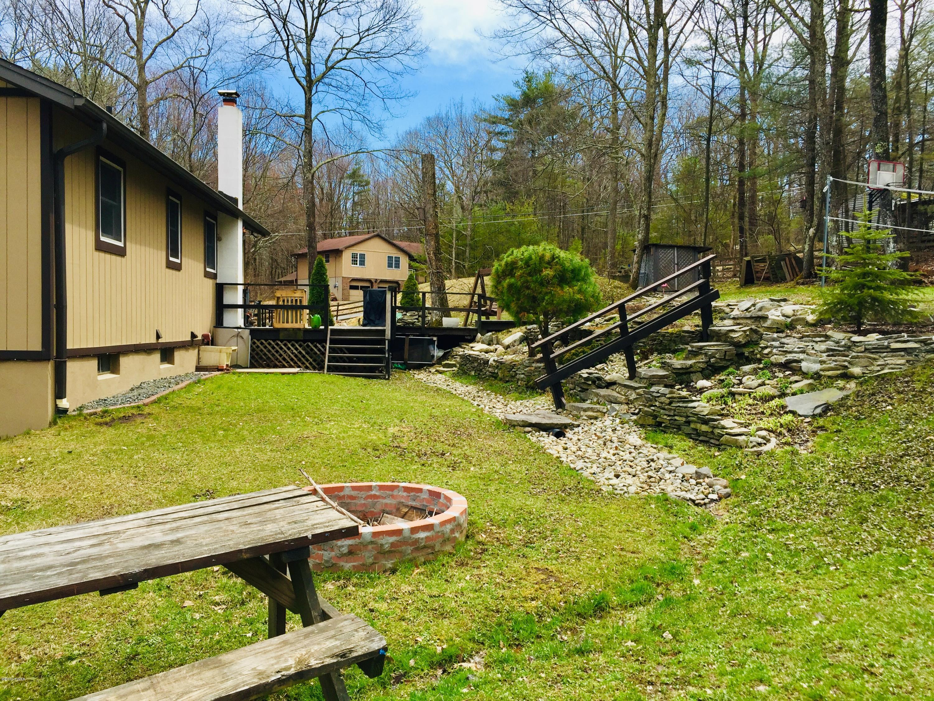 121 Pedersen Ridge Road Milford, PA 18337 - Photo 32 of 35 Backyard/Firepit
