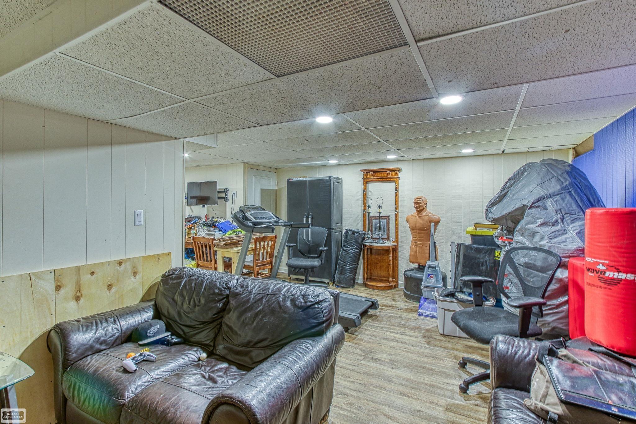 1427 Oakbrook E Drive Rochester Hills, MI 48307 - Photo 49 of 60