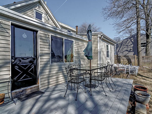 136 Hardy Pond Road Waltham, MA 02451 - Photo 15 of 22