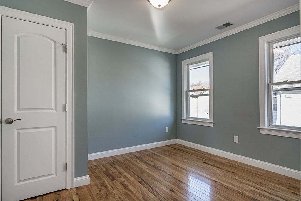 17-19 Osborne Road, Unit 19 Arlington, MA 02474 - Photo 14 of 21 Gallery Image 14