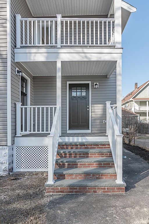 17-19 Osborne Road, Unit 19 Arlington, MA 02474 - Photo 2 of 21 Gallery Image 2