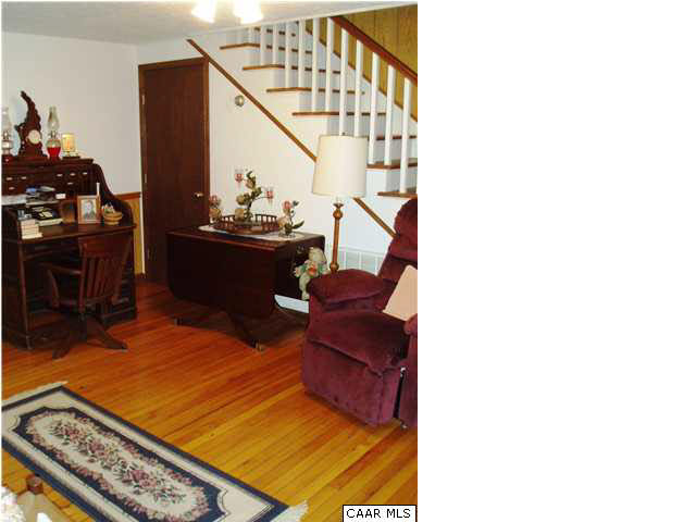 1141 John Tucker Road Aroda, VA 22709 - Photo 26 of 34 Front Entry / Foyer