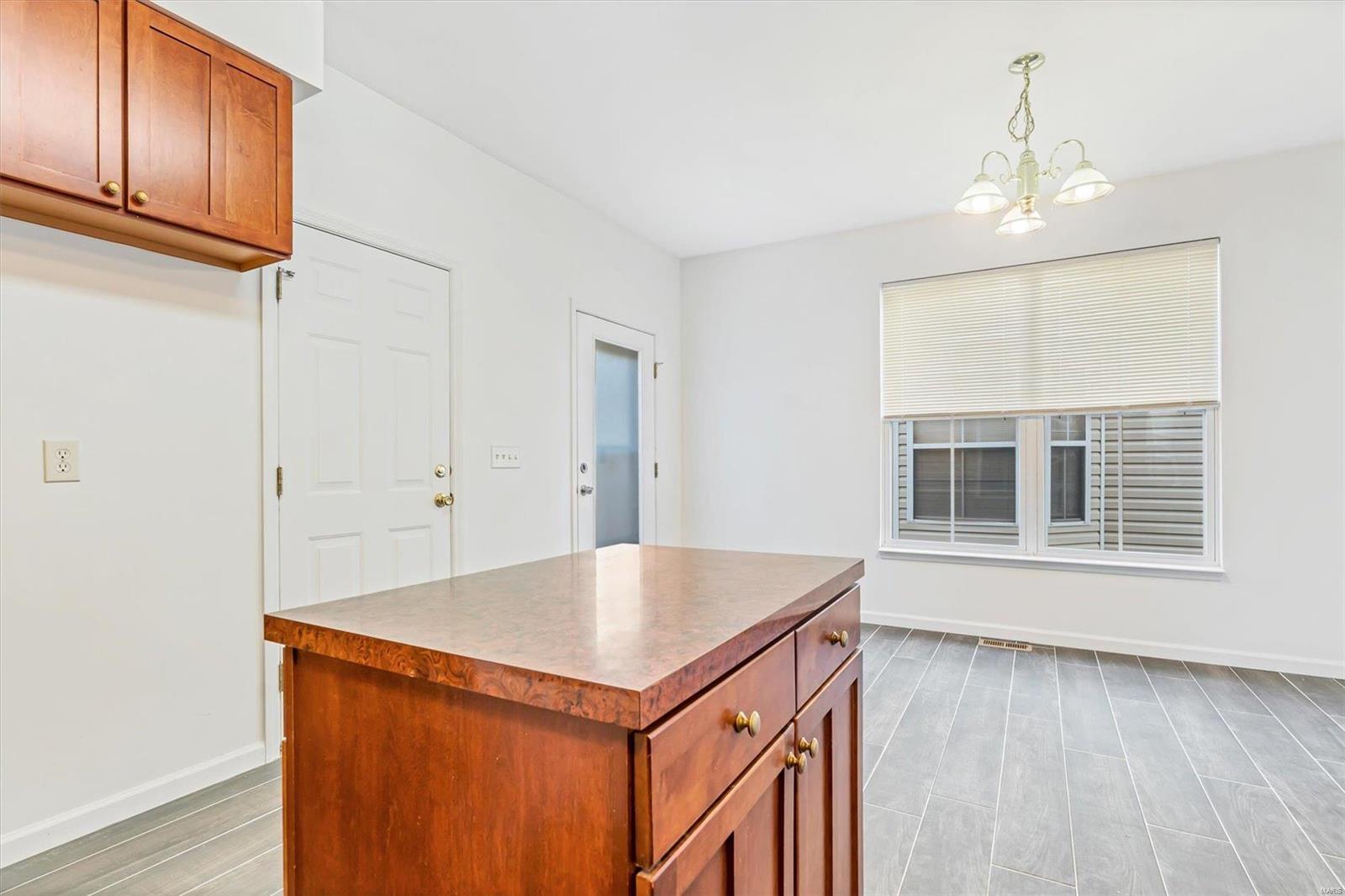 2715 Rutger Street St. Louis, MO 63104 - Photo 11 of 27 Gallery Image 11