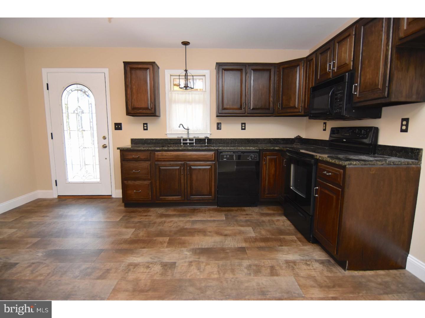 30 Limekiln Road Reading, PA 19606 - Photo 5 of 24