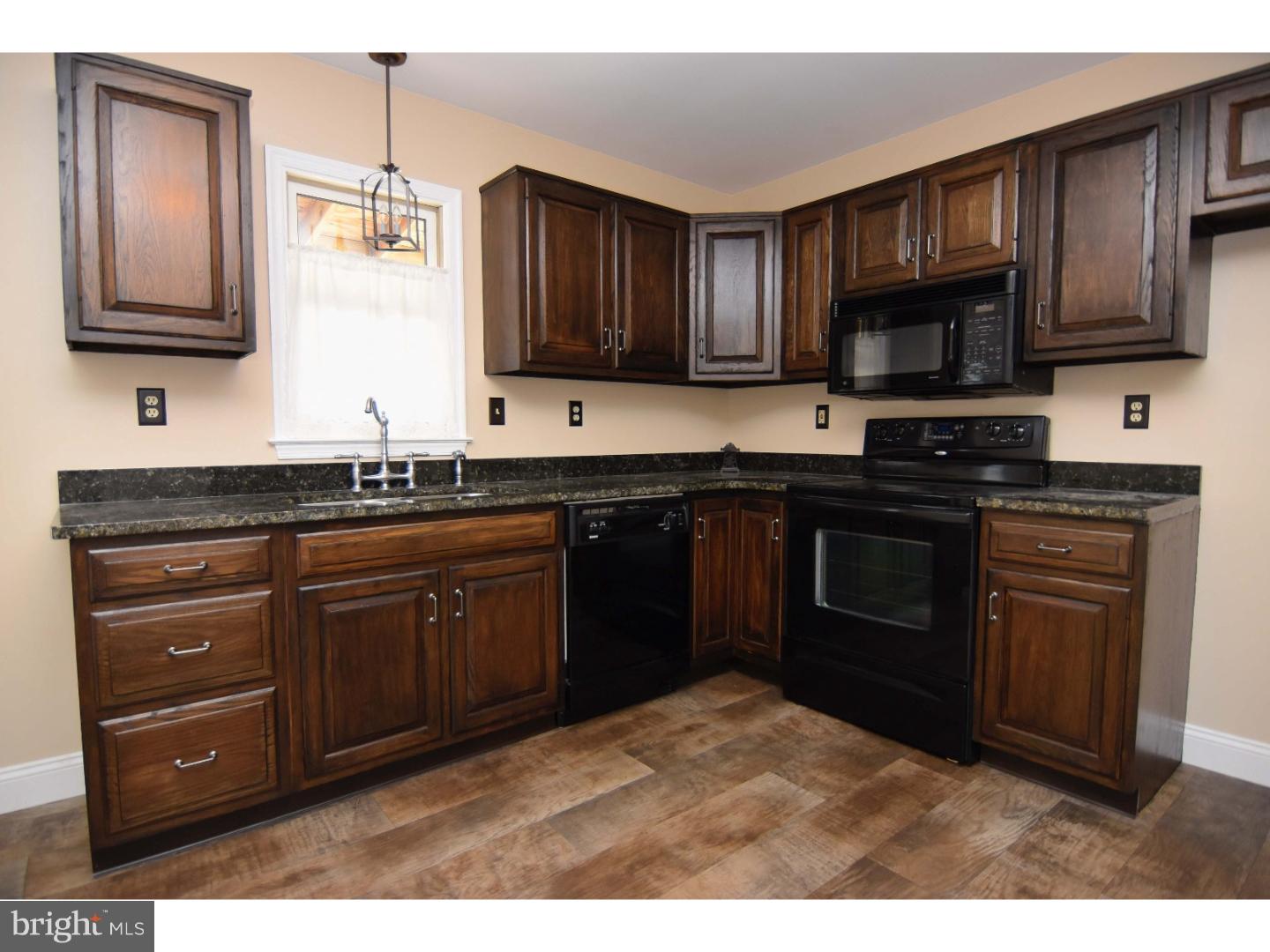 30 Limekiln Road Reading, PA 19606 - Photo 6 of 24