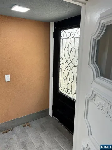 $1,300,000 | 460 Boulevard, Hasbrouck Heights, NJ 07604