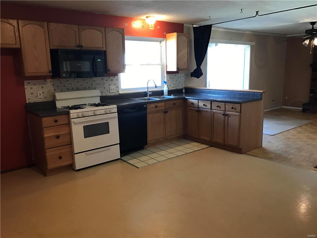 712 Wildview Lane Ballwin, MO 63021 - Photo 12 of 31 Gallery Image 12