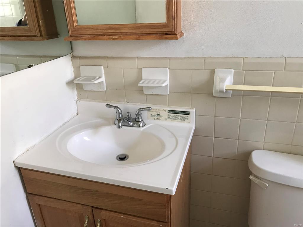 712 Wildview Lane Ballwin, MO 63021 - Photo 17 of 31 Gallery Image 17