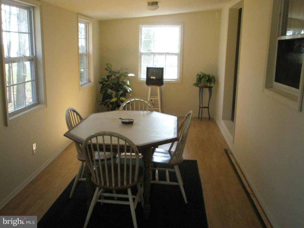 1135 Lebanon Road Manheim, PA 17545 - Photo 2 of 5