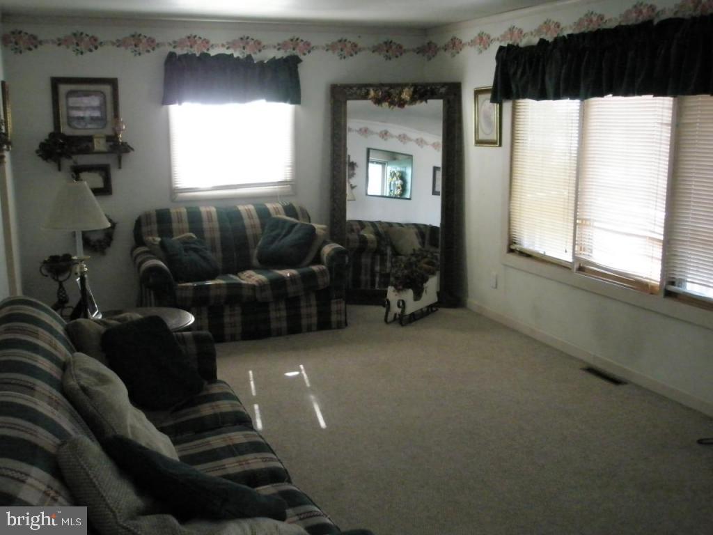 1135 Lebanon Road Manheim, PA 17545 - Photo 3 of 5