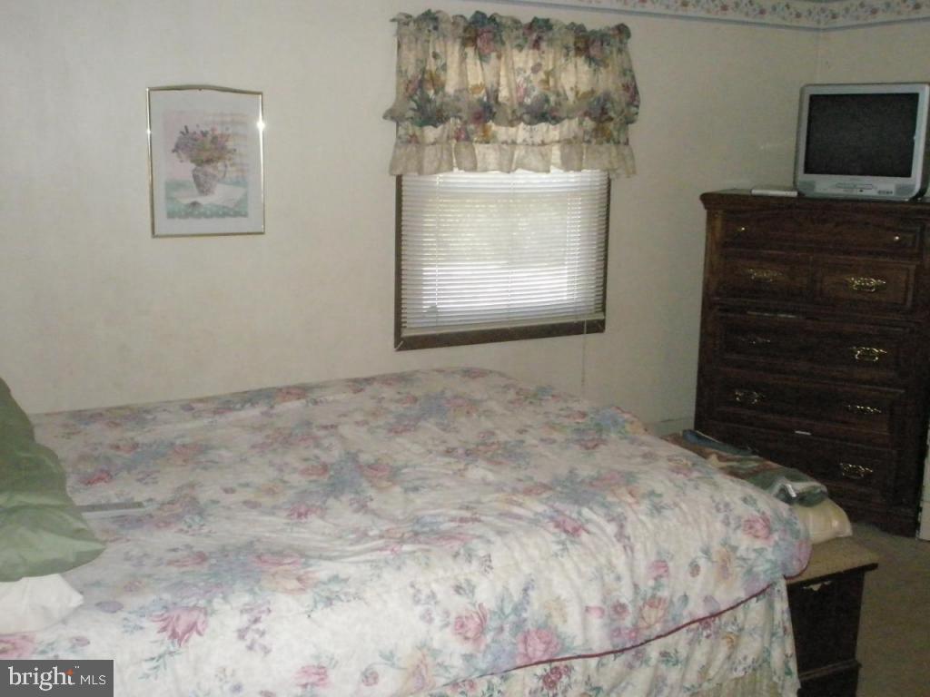 1135 Lebanon Road Manheim, PA 17545 - Photo 4 of 5