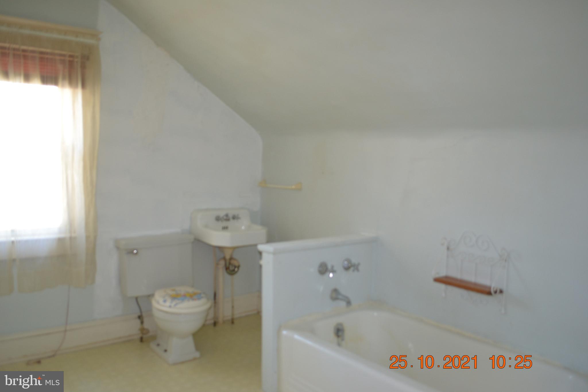 637 North Bend Road Baltimore, MD 21229 - Photo 12 of 27