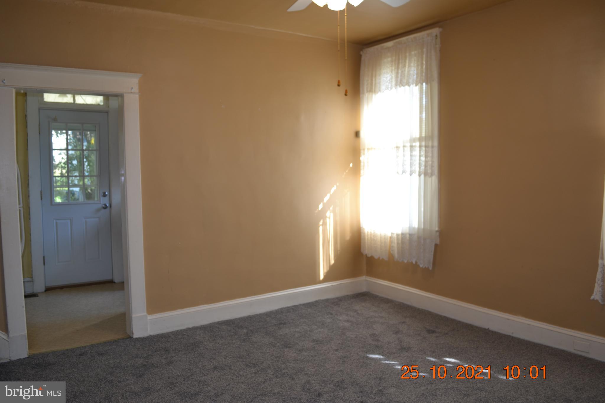 637 North Bend Road Baltimore, MD 21229 - Photo 9 of 27