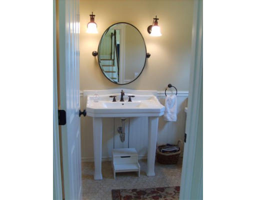26 Century Farm Road Sutton, MA 01590 - Photo 13 of 24 Gallery Image 13