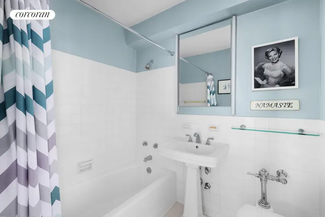 $2,249,000 | 175 West 13th Street, Unit 14D | West Village