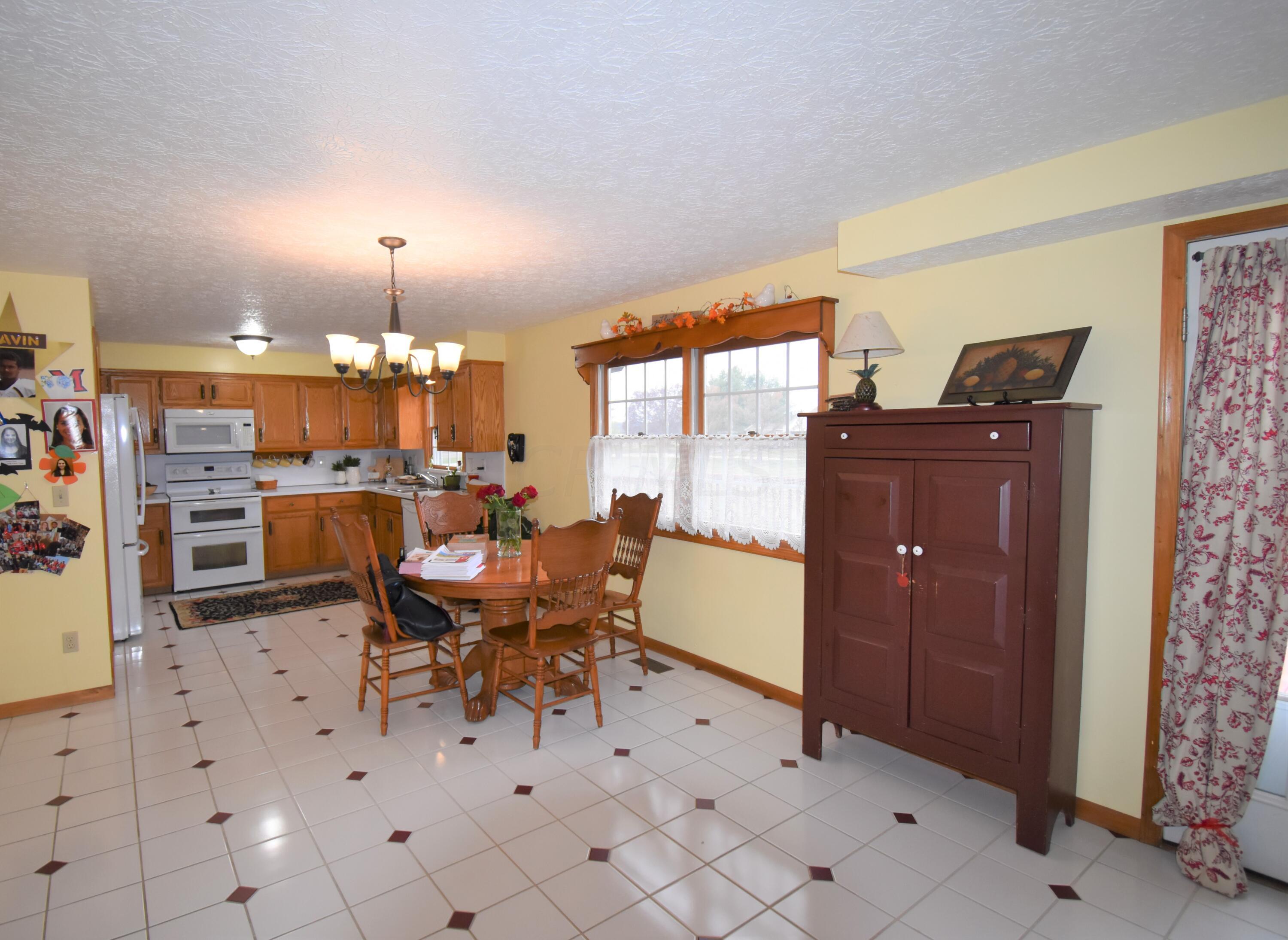 7680 Degood Road Ostrander, OH 43061 - Photo 8 of 42 Kitchen/Dinette