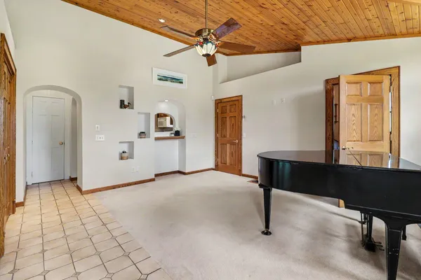 $550,000 | 2707 West Hansen Road, Ludington, MI 49431