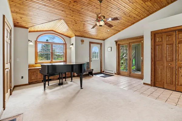 $550,000 | 2707 West Hansen Road, Ludington, MI 49431
