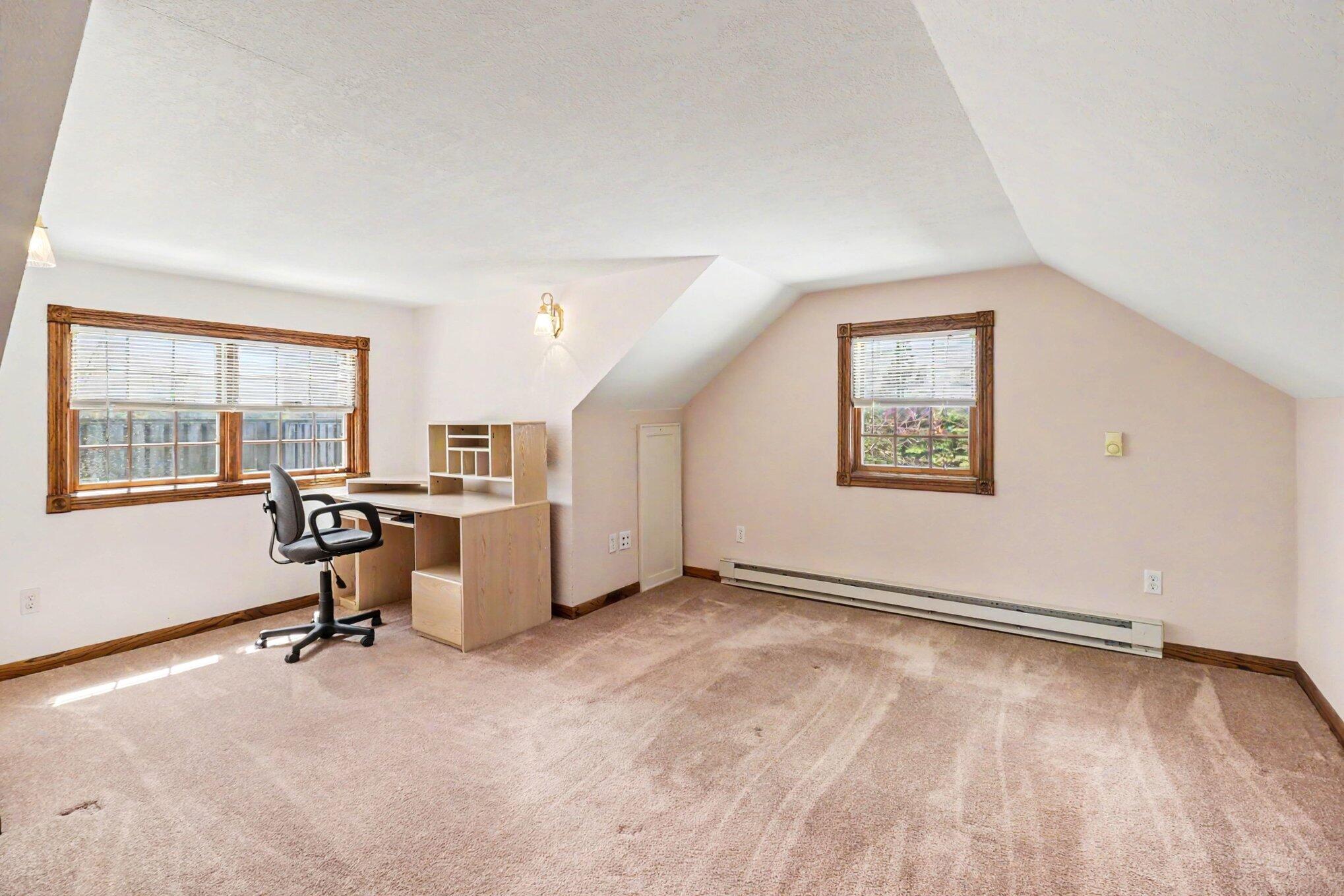 2707 West Hansen Road Ludington, MI 49431 - Photo 25 of 32 Upper Bedroom