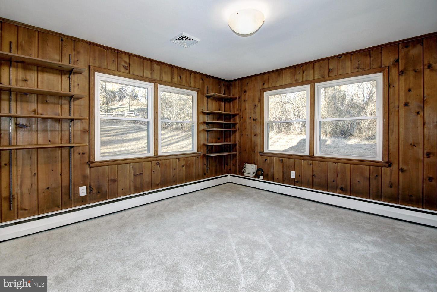 3121 Powder Mill Road Hyattsville, MD 20783 - Photo 13 of 28 Family Room