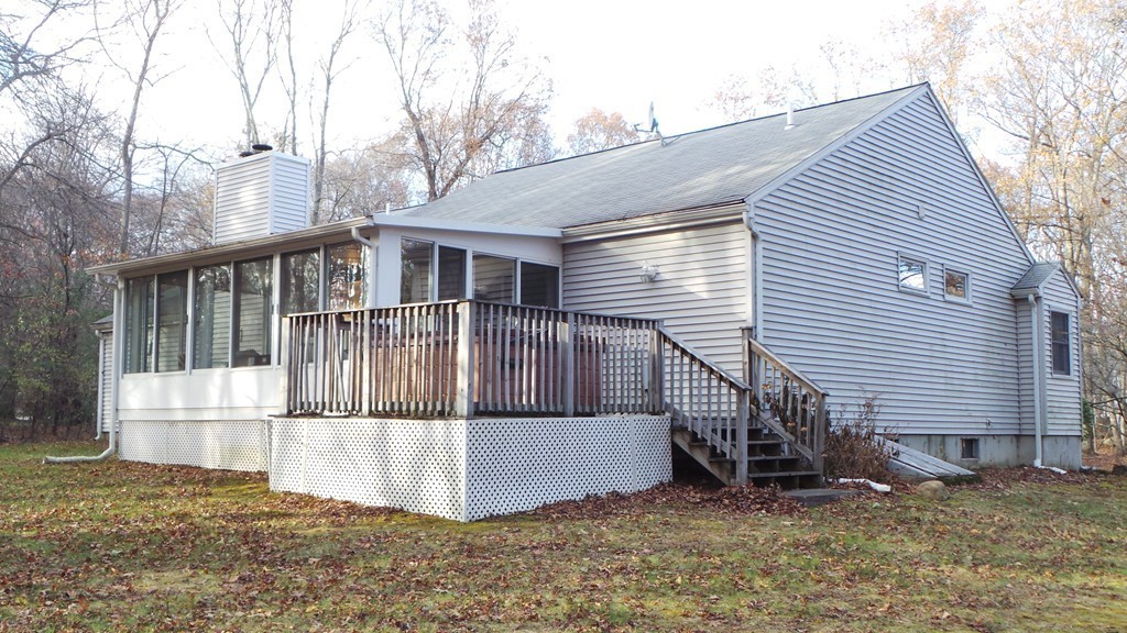 9 Stanley Road Medway, MA 02053 - Photo 3 of 30 Gallery Image 3