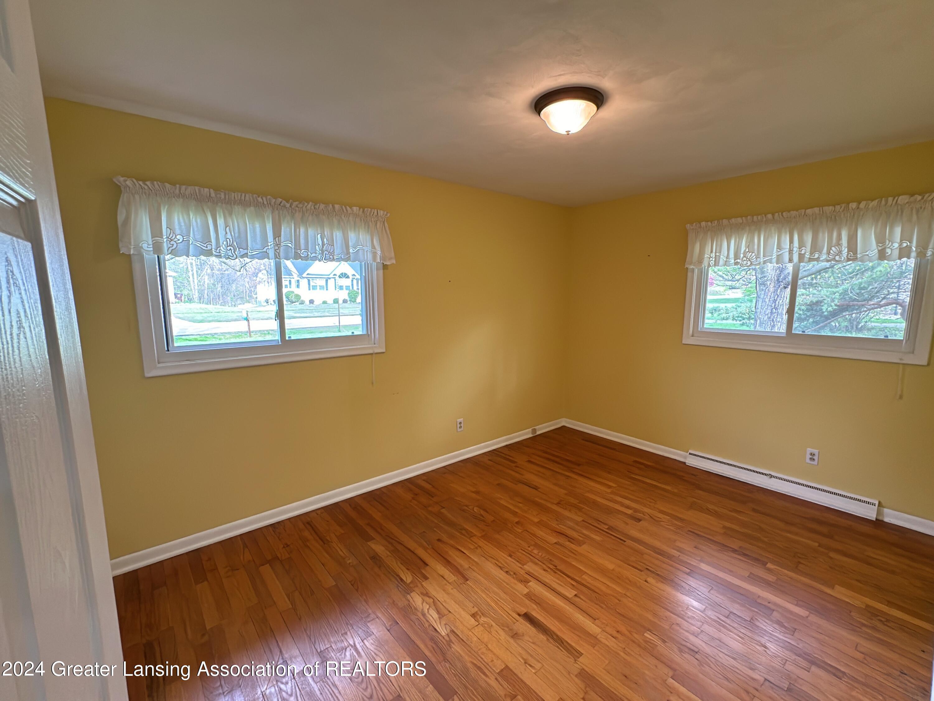 1551 Sherbrook Road Lansing, MI 48906 - Photo 10 of 33 IMG_6090