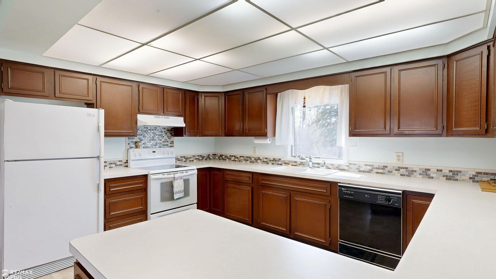 3067 North Mill Road Dryden, MI 48428 - Photo 8 of 65