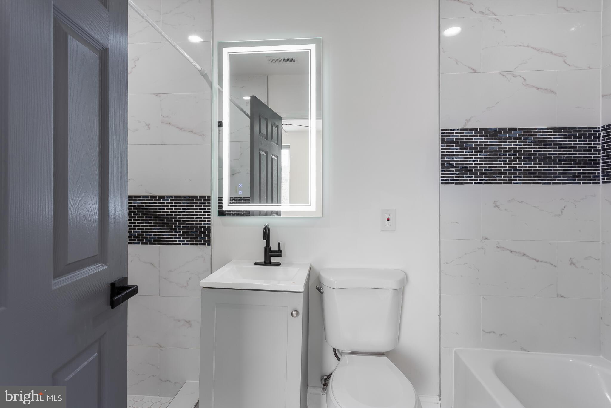 3835 Reisterstown Road Baltimore, MD 21215 - Photo 11 of 36 Gallery Image 11