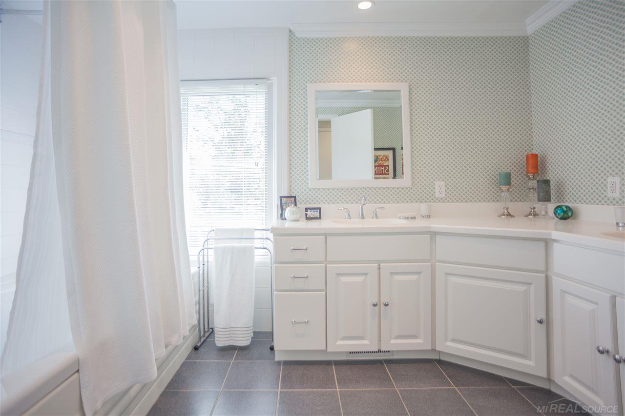3795 Quarton Road Bloomfield Hills, MI 48302 - Photo 8 of 32