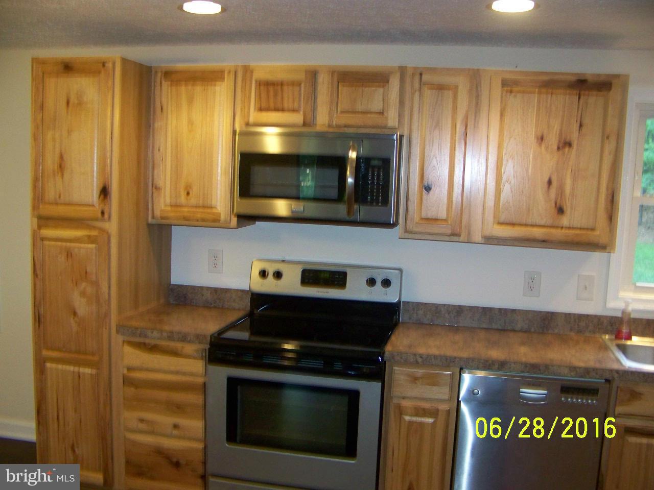 709 Knob Road Gore, VA 22637 - Photo 5 of 16 Kitchen