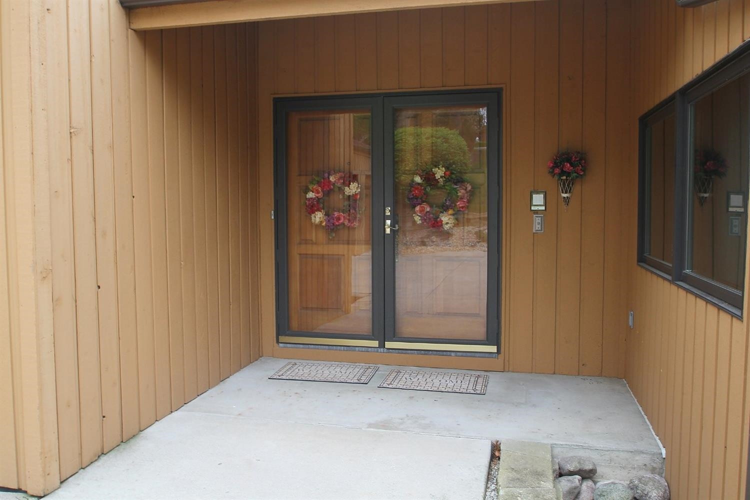 450 Scarborough Road Valparaiso, IN 46385 - Photo 3 of 10 1500x1000