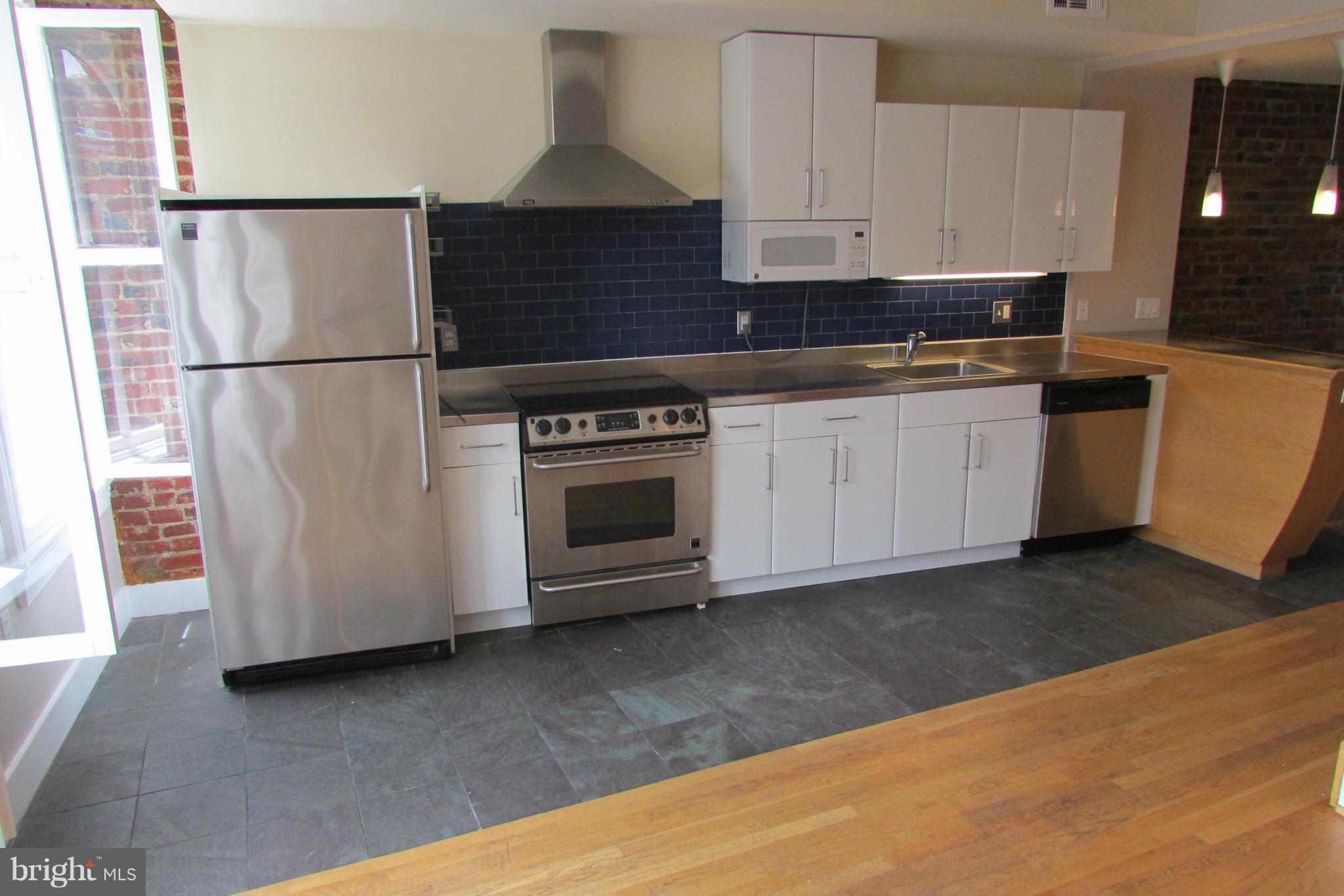 3065 M Street Northwest Washington, DC 20007 - Photo 7 of 19 Kitchen