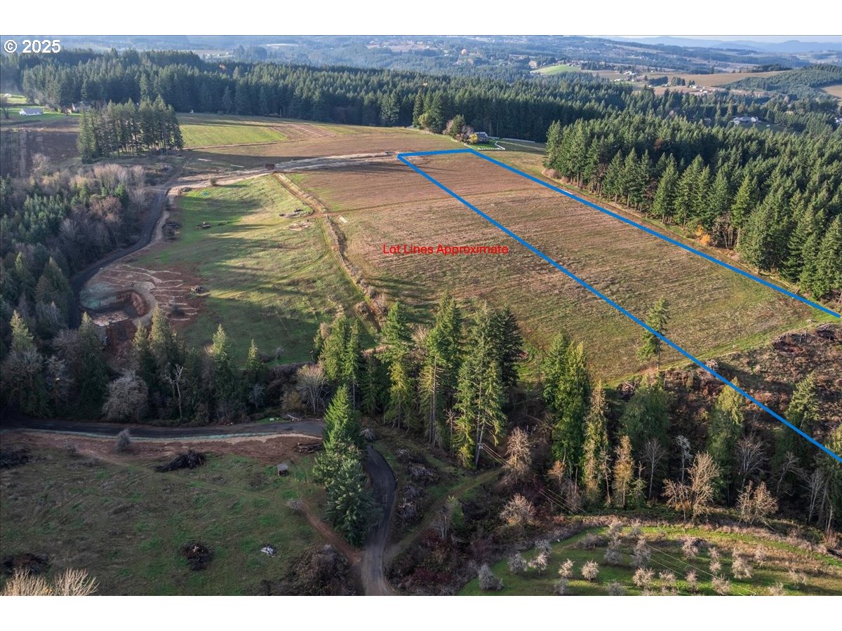 23129 Southwest Jaquith Road Hillsboro, OR 97123 - Photo 9 of 28