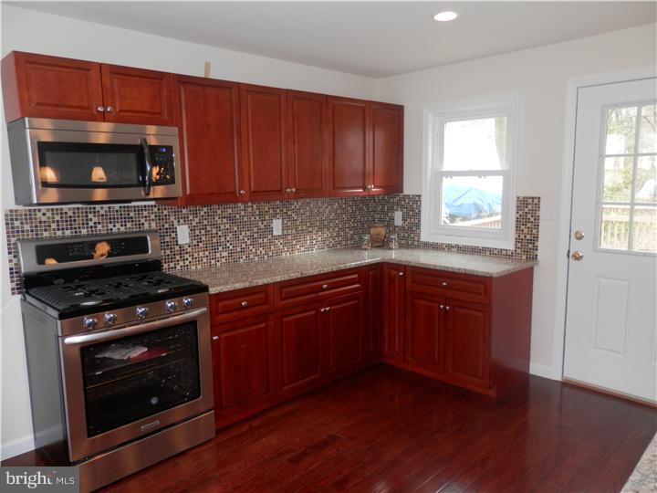 52 Ridgley Street Mount Holly, NJ 08060 - Photo 6 of 24 Kitchen