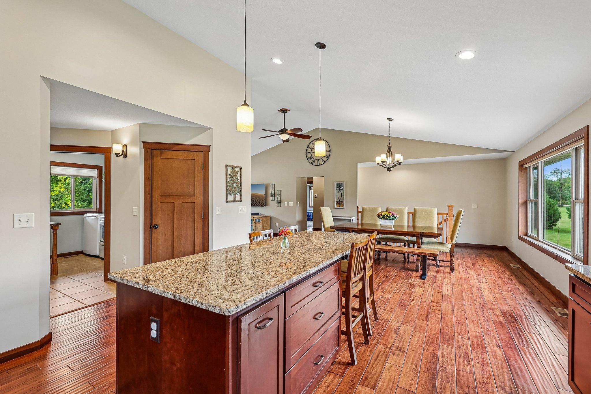 23 Hilltop Road Houlton, WI 54082 - Photo 8 of 51 Gallery Image 8
