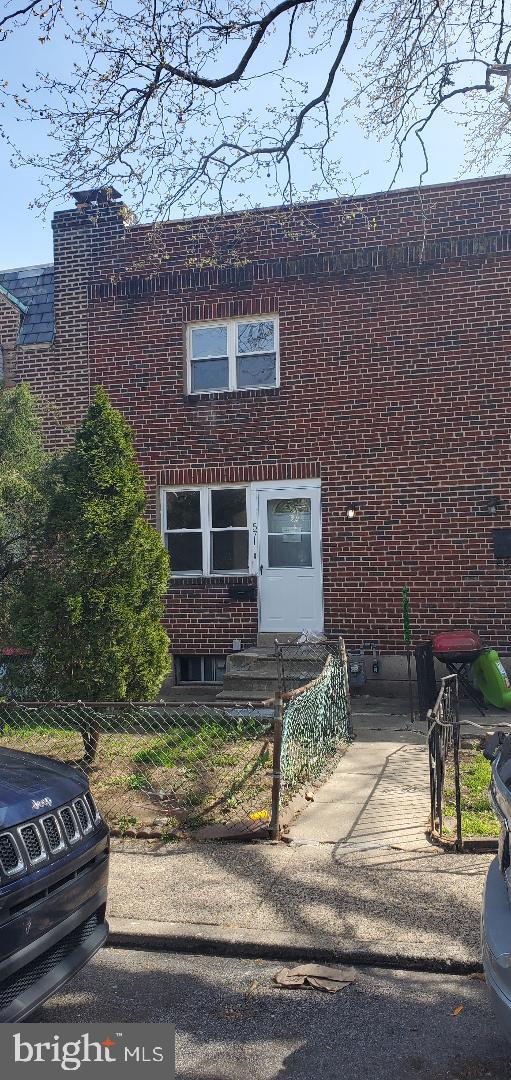 571 Snowden Road Upper Darby, PA 19082 - Photo 1 of 9