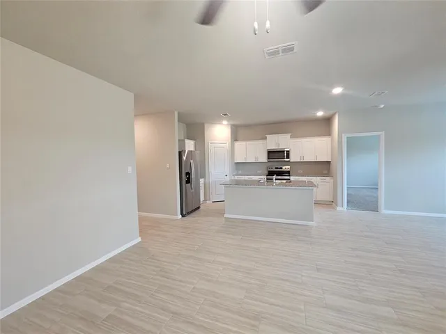 $2,325 | 417 Blanco Drive, Azle, TX 76020