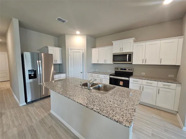 $2,325 | 417 Blanco Drive, Azle, TX 76020