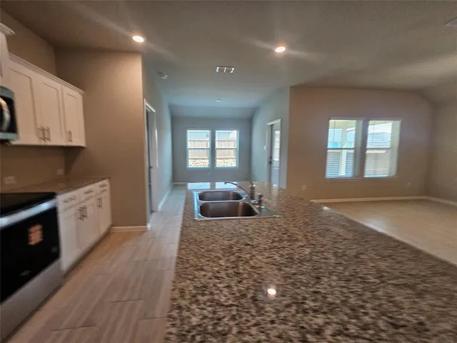 $2,325 | 417 Blanco Drive, Azle, TX 76020