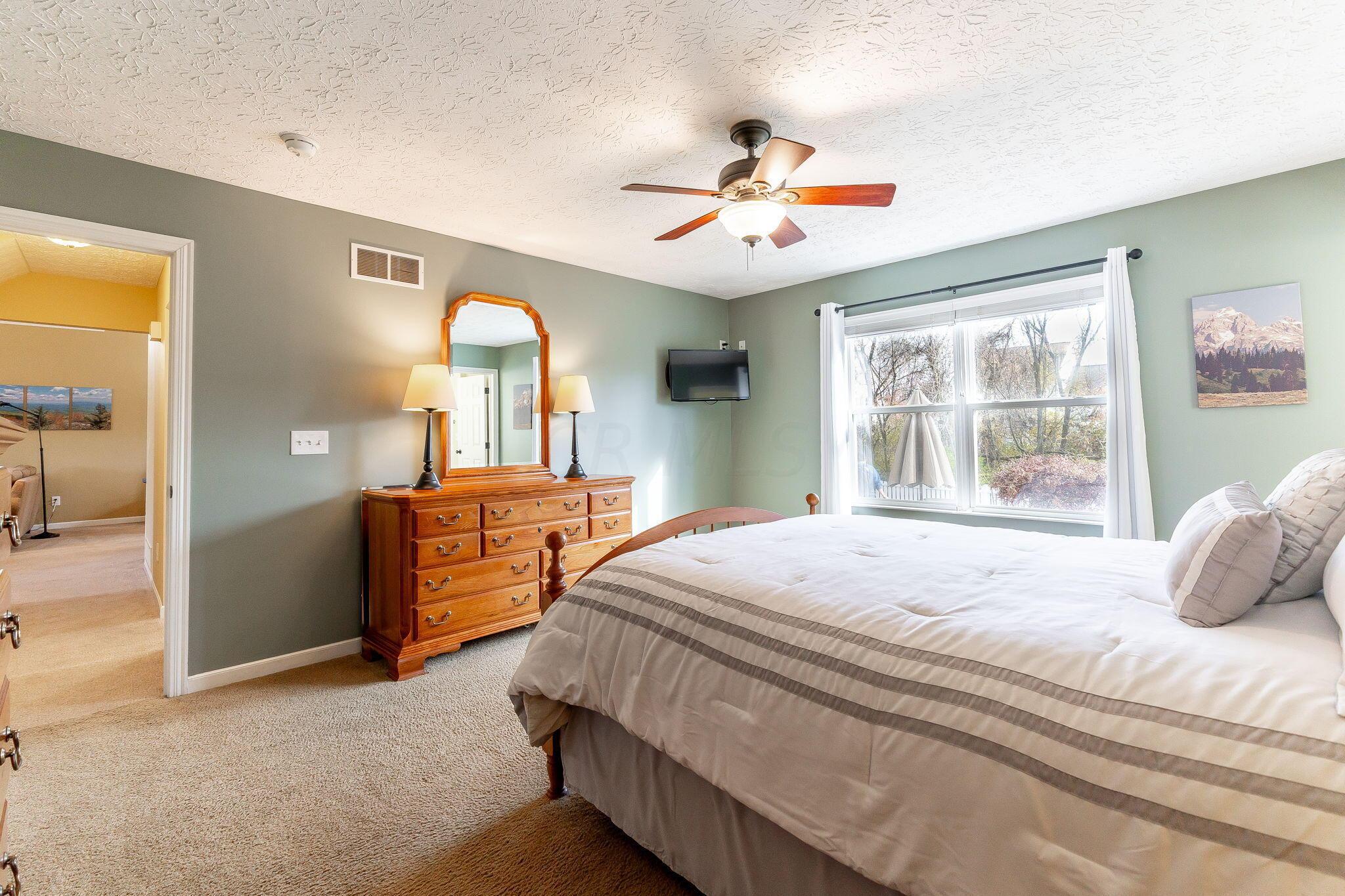 7995 Rodebaugh Road Reynoldsburg, OH 43068 - Photo 23 of 67 1st Flr Primary Suite
