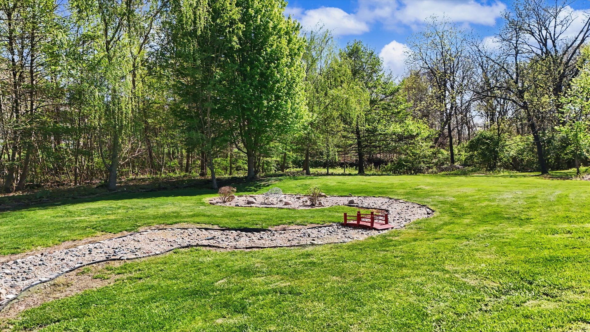 1307 Cross Creek Road Mahomet, IL 61853 - Photo 62 of 75 a view of a park with large trees